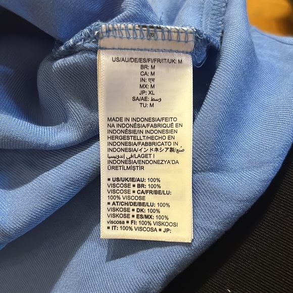 Amazon Essential Blue Tank Top - Picture 4 of 5